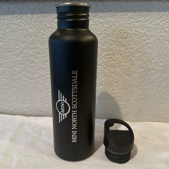 Mini North Scottsdale Black Water Bottle - Picture 2 of 14